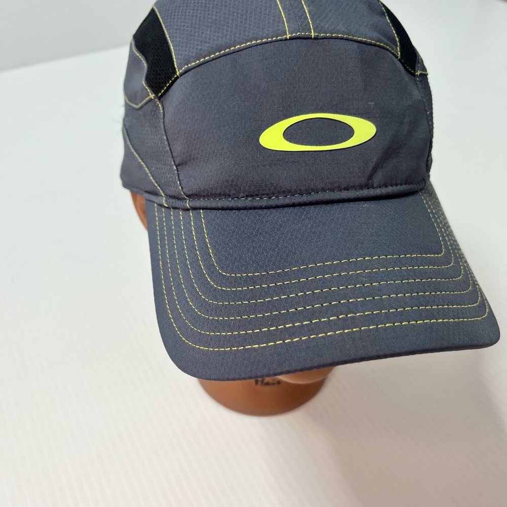 Oakley Strap back nylon hat